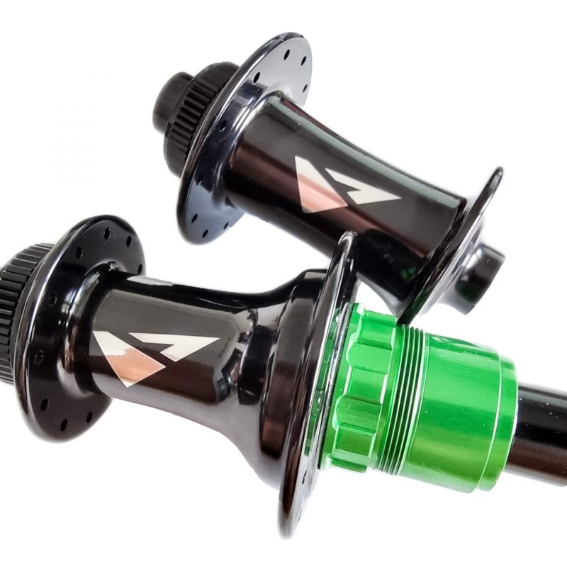 Velotechnic DS2-D disc brake hubs green